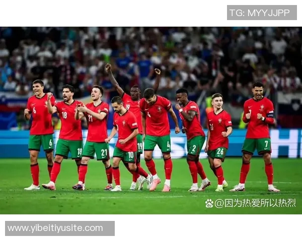 C罗传射助球队获胜社交媒体分享庆祝瞬间展现不懈努力与坚持